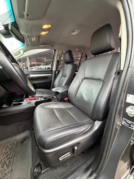 TOYOTA Hilux Caminhonete 2.8 16V SRX 4X4 TURBO DIESEL CABINE DUPLA AUTOM�TICO, Foto 10