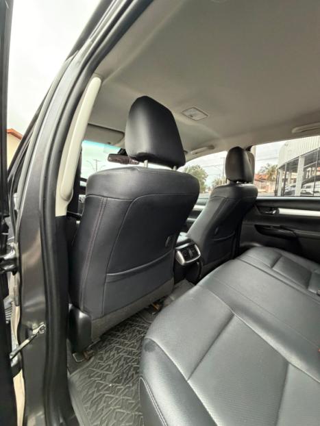 TOYOTA Hilux Caminhonete 2.8 16V SRX 4X4 TURBO DIESEL CABINE DUPLA AUTOM�TICO, Foto 11