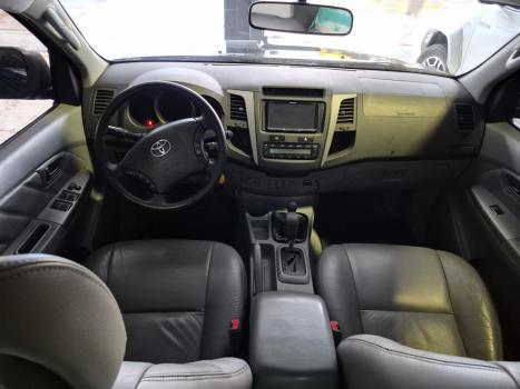 TOYOTA Hilux Caminhonete 3.0 4P 4X4 SRV TURBO DIESEL CABINE DUPLA AUTOM�TICO, Foto 6