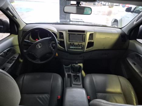 TOYOTA Hilux Caminhonete 3.0 4P 4X4 SRV TURBO DIESEL CABINE DUPLA AUTOM�TICO, Foto 8