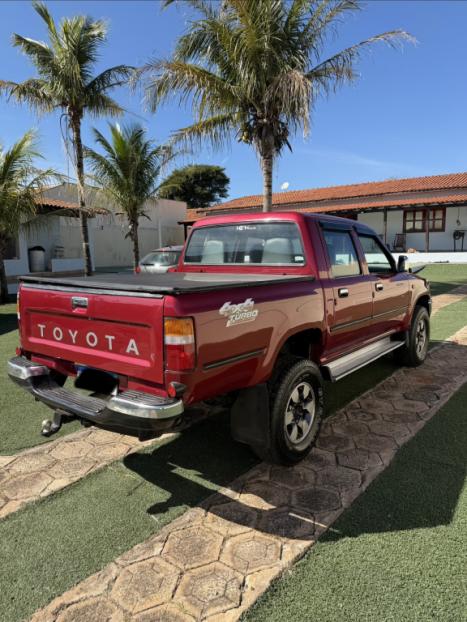 TOYOTA Hilux Caminhonete 3.0 4P SR 4X4 TURBO DIESEL CABINE DUPLA, Foto 3