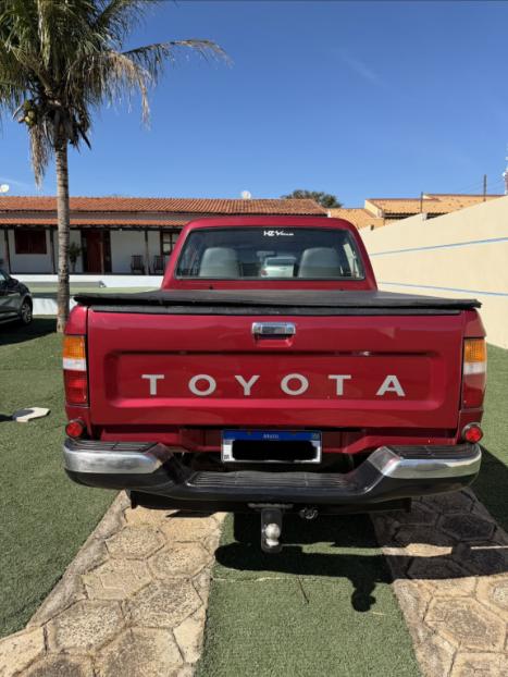 TOYOTA Hilux Caminhonete 3.0 4P SR 4X4 TURBO DIESEL CABINE DUPLA, Foto 4