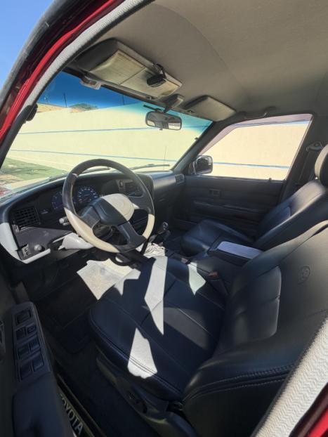 TOYOTA Hilux Caminhonete 3.0 4P SR 4X4 TURBO DIESEL CABINE DUPLA, Foto 9