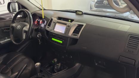 TOYOTA Hilux Caminhonete 3.0 4P 4X4 SRV TURBO DIESEL TOP CABINE DUPLA AUTOM�TICO, Foto 14