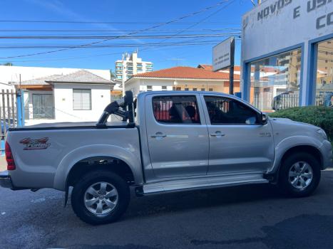 TOYOTA Hilux Caminhonete 3.0 4P 4X4 SRV TURBO DIESEL CABINE DUPLA AUTOM�TICO, Foto 5