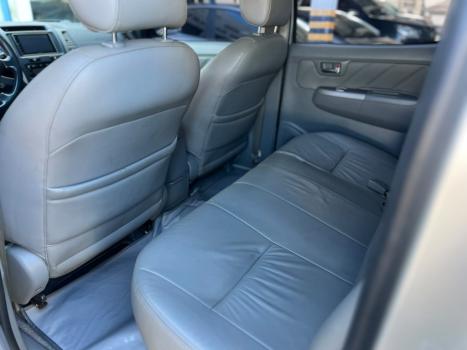 TOYOTA Hilux Caminhonete 3.0 4P 4X4 SRV TURBO DIESEL CABINE DUPLA AUTOM�TICO, Foto 11