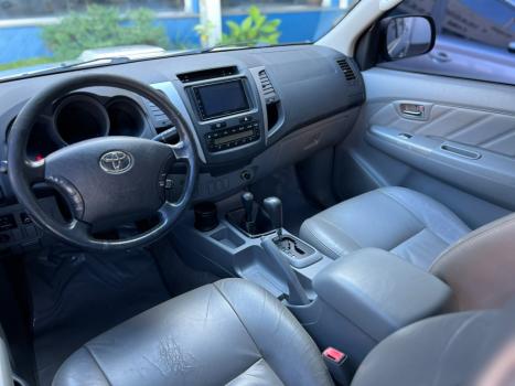 TOYOTA Hilux Caminhonete 3.0 4P 4X4 SRV TURBO DIESEL CABINE DUPLA AUTOM�TICO, Foto 7