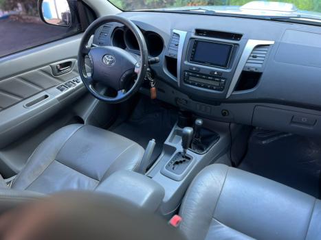 TOYOTA Hilux Caminhonete 3.0 4P 4X4 SRV TURBO DIESEL CABINE DUPLA AUTOM�TICO, Foto 8