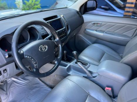 TOYOTA Hilux Caminhonete 3.0 4P 4X4 SRV TURBO DIESEL CABINE DUPLA AUTOM�TICO, Foto 6