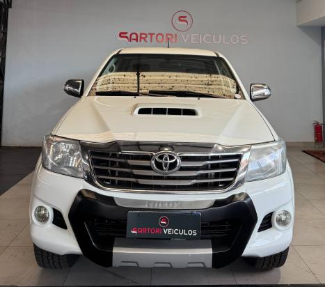 TOYOTA Hilux Caminhonete 3.0 4P 4X4 SRV TURBO DIESEL CABINE DUPLA AUTOM�TICO, Foto 2