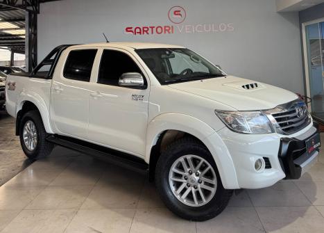 TOYOTA Hilux Caminhonete 3.0 4P 4X4 SRV TURBO DIESEL CABINE DUPLA AUTOM�TICO, Foto 3
