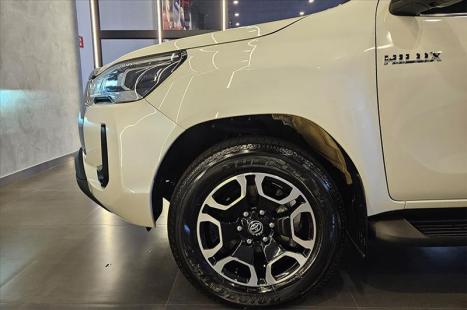 TOYOTA Hilux Caminhonete 2.8 16V 4P SRX DIESEL CABINE DUPLA, Foto 11