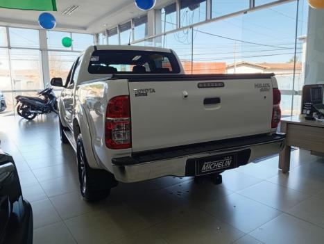 TOYOTA Hilux Caminhonete 2.7 16V 4P SRV FLEX 4X4  CABINE DUPLA AUTOM�TICO, Foto 4