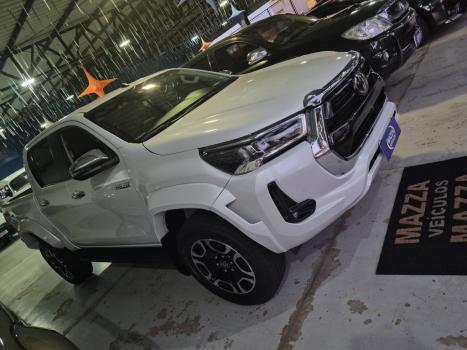 TOYOTA Hilux Caminhonete 2.8 16V SRX PLUS 4X4 TURBO DIESEL CABINE DUPLA AUTOM�TICO, Foto 2