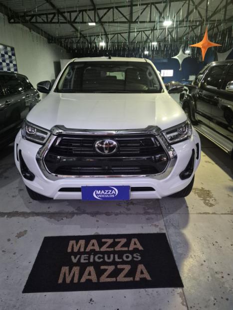 TOYOTA Hilux Caminhonete 2.8 16V SRX PLUS 4X4 TURBO DIESEL CABINE DUPLA AUTOM�TICO, Foto 3