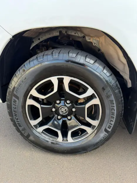 TOYOTA Hilux Caminhonete 2.8 16V SRV 4X4 DIESEL CABINE DUPLA AUTOM�TICO, Foto 6