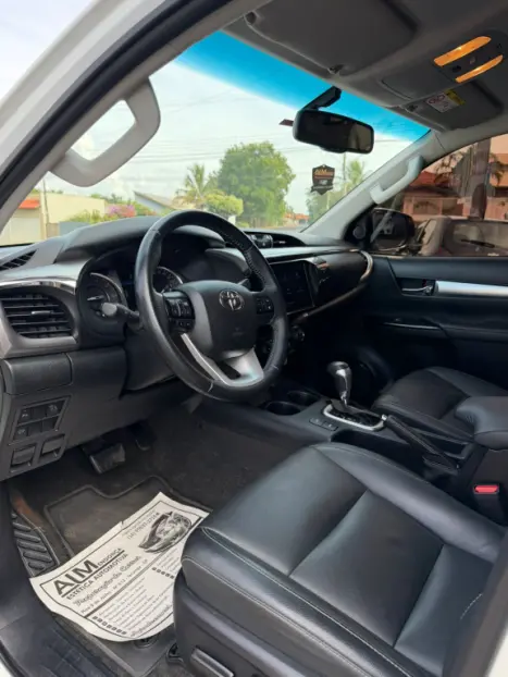 TOYOTA Hilux Caminhonete 2.8 16V SRV 4X4 DIESEL CABINE DUPLA AUTOM�TICO, Foto 7