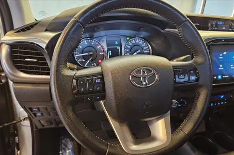 TOYOTA Hilux Caminhonete 2.8 16V SRV 4X4 DIESEL CABINE DUPLA AUTOM�TICO, Foto 14