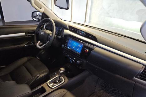 TOYOTA Hilux Caminhonete 2.8 16V SRV 4X4 DIESEL CABINE DUPLA AUTOM�TICO, Foto 16