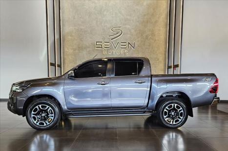 TOYOTA Hilux Caminhonete 2.8 16V SRX 4X4 DIESEL CABINE DUPLA AUTOM�TICO, Foto 2