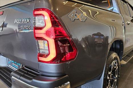 TOYOTA Hilux Caminhonete 2.8 16V SRX 4X4 DIESEL CABINE DUPLA AUTOM�TICO, Foto 9