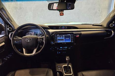 TOYOTA Hilux Caminhonete 2.8 16V SRX 4X4 DIESEL CABINE DUPLA AUTOM�TICO, Foto 15