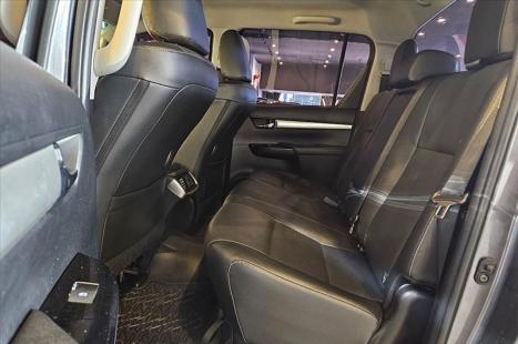 TOYOTA Hilux Caminhonete 2.8 16V SRX 4X4 DIESEL CABINE DUPLA AUTOM�TICO, Foto 18