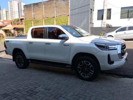 TOYOTA Hilux Caminhonete 2.8 16V SRX 4X4 TURBO DIESEL CABINE DUPLA AUTOM�TICO, Foto 4