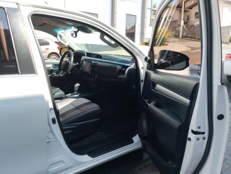TOYOTA Hilux Caminhonete 2.8 16V SRX 4X4 TURBO DIESEL CABINE DUPLA AUTOM�TICO, Foto 13