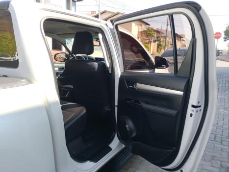 TOYOTA Hilux Caminhonete 2.8 16V SRX 4X4 TURBO DIESEL CABINE DUPLA AUTOM�TICO, Foto 14