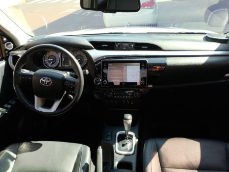 TOYOTA Hilux Caminhonete 2.8 16V SRX 4X4 TURBO DIESEL CABINE DUPLA AUTOM�TICO, Foto 18