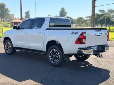 TOYOTA Hilux Caminhonete 2.8 16V SRX 4X4 DIESEL CABINE DUPLA AUTOM�TICO, Foto 3