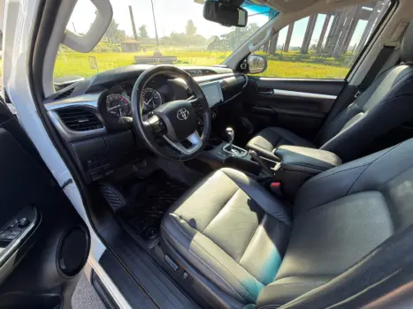 TOYOTA Hilux Caminhonete 2.8 16V SRX 4X4 DIESEL CABINE DUPLA AUTOM�TICO, Foto 6