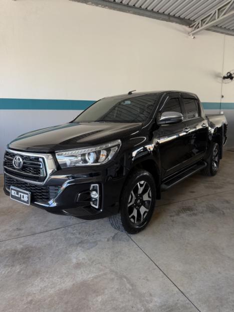 TOYOTA Hilux Caminhonete 2.8 16V SRX 4X4 DIESEL CABINE DUPLA AUTOM�TICO, Foto 1