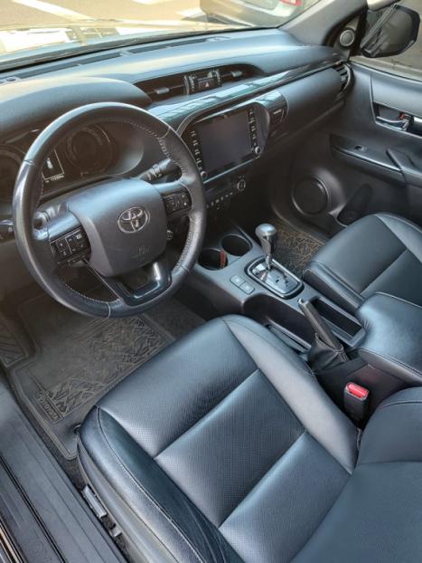 TOYOTA Hilux Caminhonete 2.8 16V SRX 4X4 DIESEL CABINE DUPLA AUTOM�TICO, Foto 6