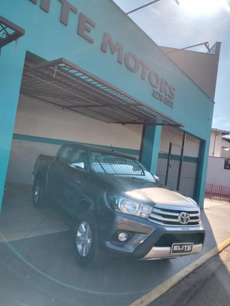 TOYOTA Hilux Caminhonete 2.8 16V SRV 4X4 DIESEL CABINE DUPLA AUTOM�TICO, Foto 3
