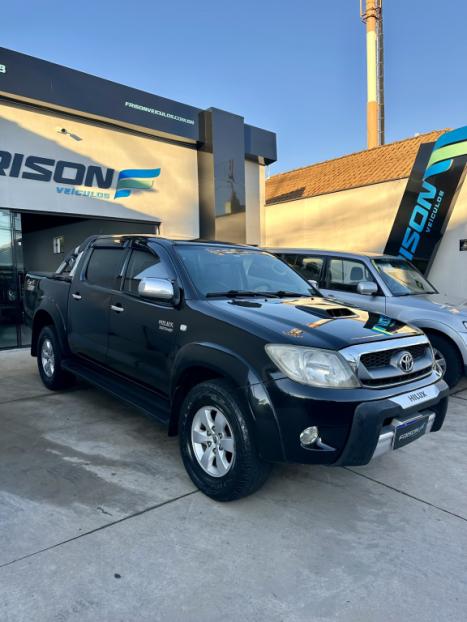 TOYOTA Hilux Caminhonete 3.0 4P 4X4 SRV TURBO DIESEL CABINE DUPLA AUTOM�TICO, Foto 1