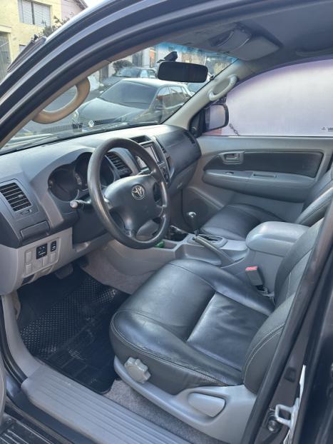 TOYOTA Hilux Caminhonete 3.0 4P 4X4 SRV TURBO DIESEL CABINE DUPLA AUTOM�TICO, Foto 8