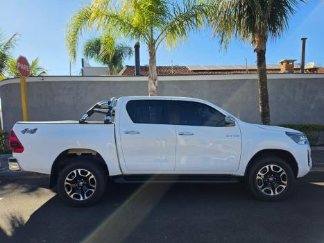 TOYOTA Hilux Caminhonete 2.8 16V SRV 4X4 DIESEL CABINE DUPLA AUTOM�TICO, Foto 6