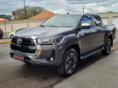 TOYOTA Hilux Caminhonete 2.8 16V SRV 4X4 DIESEL CABINE DUPLA AUTOM�TICO, Foto 4