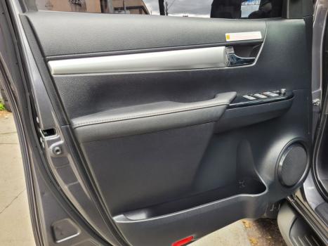 TOYOTA Hilux Caminhonete 2.8 16V SRV 4X4 DIESEL CABINE DUPLA AUTOM�TICO, Foto 19