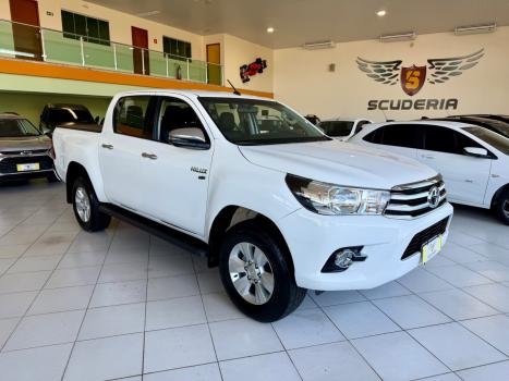 TOYOTA Hilux Caminhonete 2.7 16V 4P SR FLEX CABINE DUPLA, Foto 1
