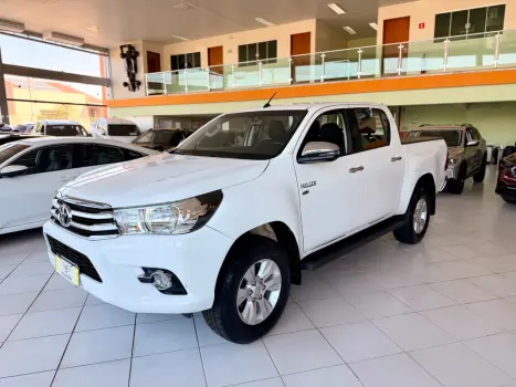 TOYOTA Hilux Caminhonete 2.7 16V 4P SR FLEX CABINE DUPLA, Foto 3