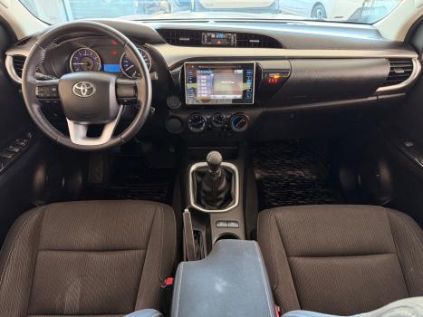 TOYOTA Hilux Caminhonete 2.7 16V 4P SR FLEX CABINE DUPLA, Foto 8