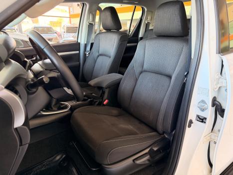 TOYOTA Hilux Caminhonete 2.7 16V 4P SR FLEX CABINE DUPLA, Foto 11
