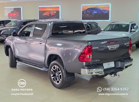 TOYOTA Hilux Caminhonete 2.8 16V SRV 4X4 DIESEL CABINE DUPLA AUTOM�TICO, Foto 4