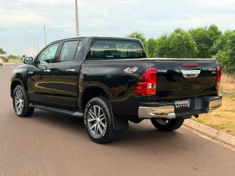 TOYOTA Hilux Caminhonete 2.8 16V 4P SRX DIESEL CABINE DUPLA, Foto 12