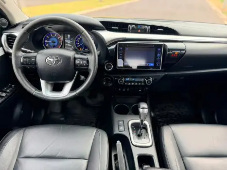 TOYOTA Hilux Caminhonete 2.8 16V 4P SRX DIESEL CABINE DUPLA, Foto 14
