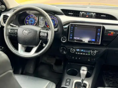 TOYOTA Hilux Caminhonete 2.8 16V 4P SRX DIESEL CABINE DUPLA, Foto 15