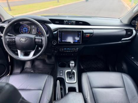 TOYOTA Hilux Caminhonete 2.8 16V 4P SRX DIESEL CABINE DUPLA, Foto 16